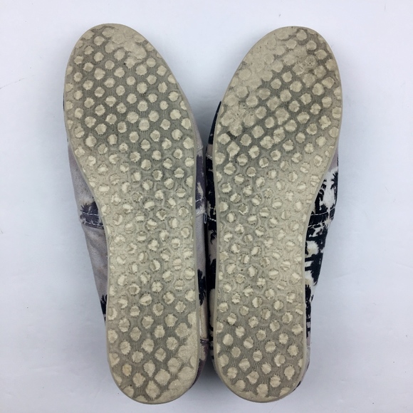 TOMS Palm Tree Gray Black Slip On Shoes Size 7 - Picture 6 of 8